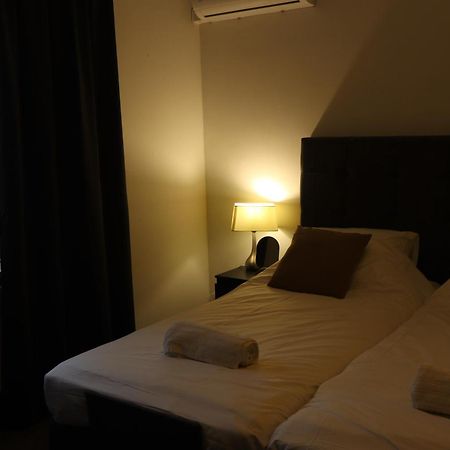 Room Stella Suite Tilburg Esterno foto