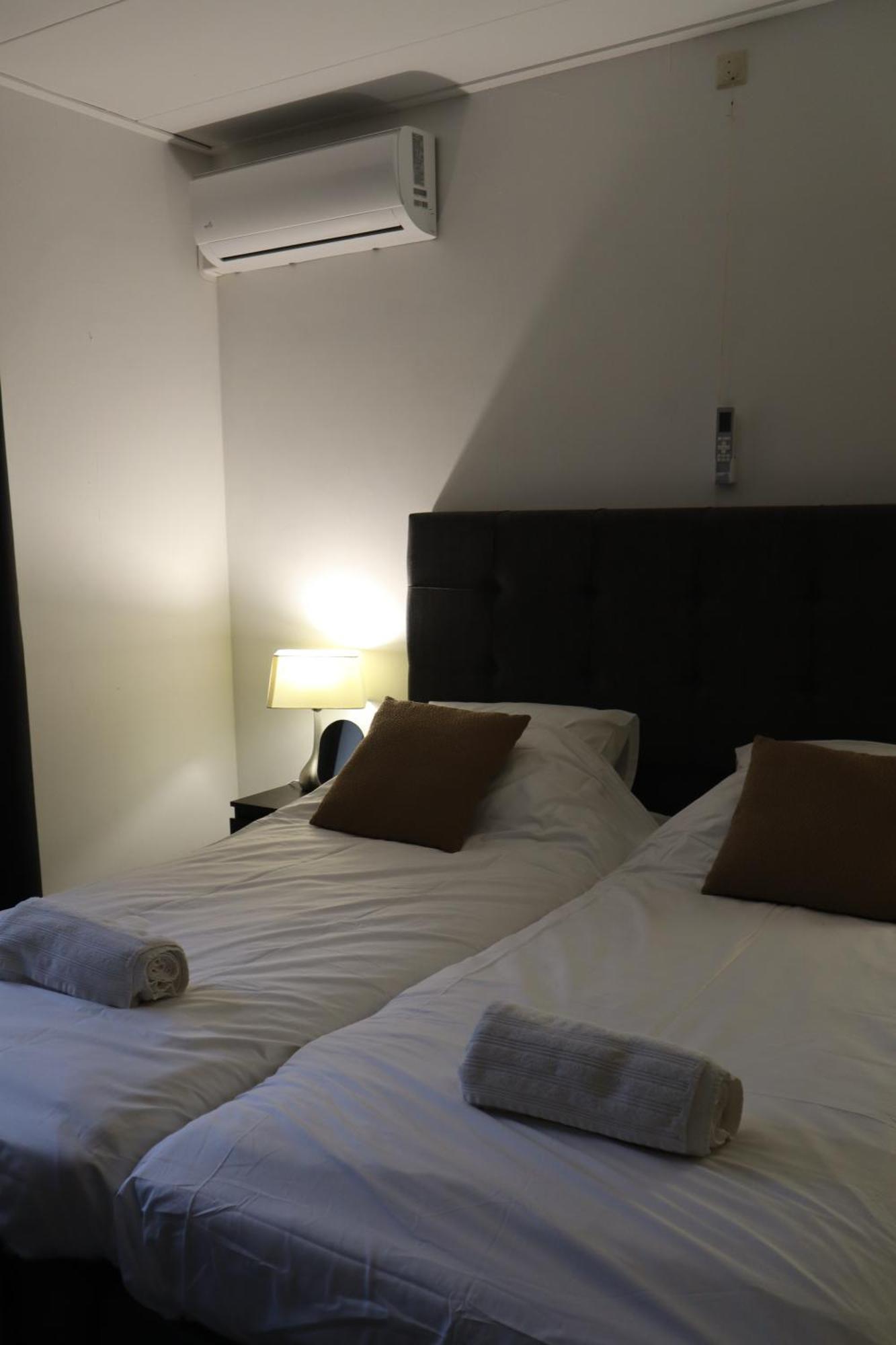 Room Stella Suite Tilburg Esterno foto